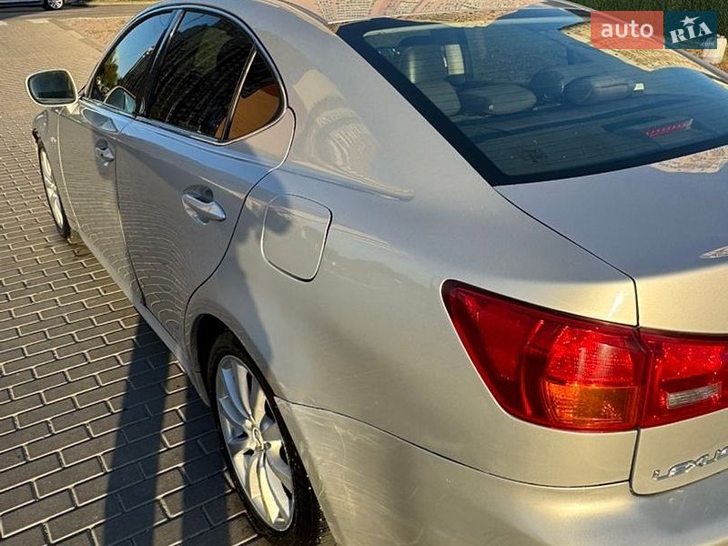 Седан Lexus IS 2007 в Києві