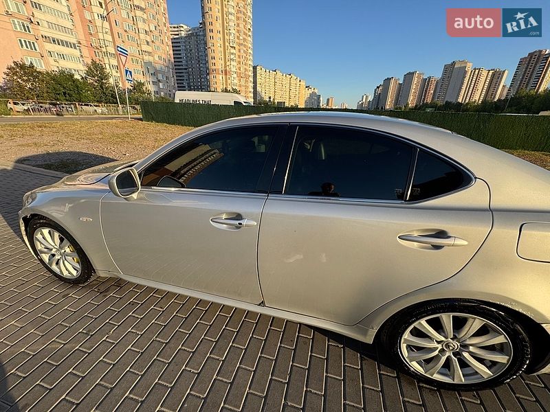 Седан Lexus IS 2007 в Киеве