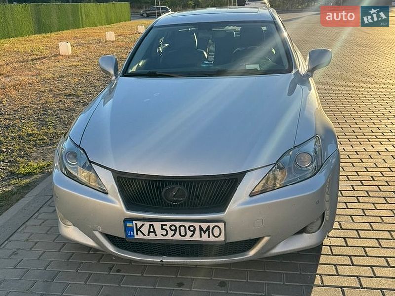 Седан Lexus IS 2007 в Киеве