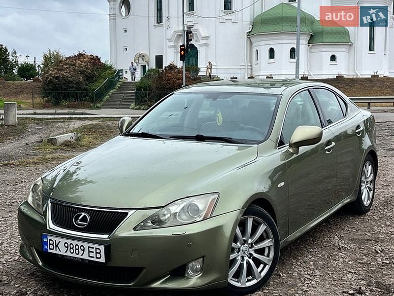 Lexus IS 2006