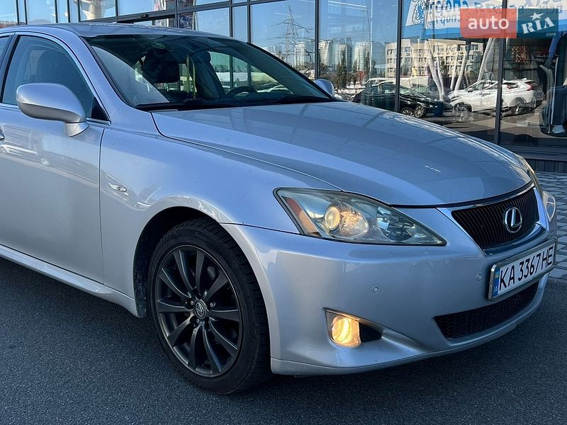 Седан Lexus IS 2007 в Києві