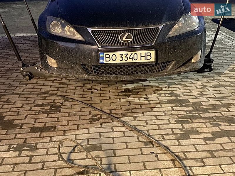 Седан Lexus IS 2007 в Тернополі