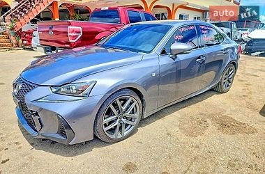 Lexus IS 2018