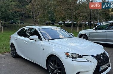 Седан Lexus IS 2015 в Киеве