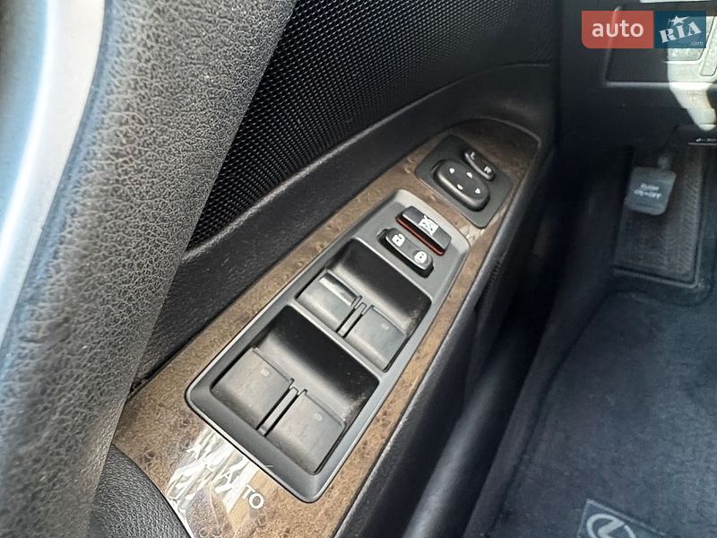 Седан Lexus IS 2012 в Одессе