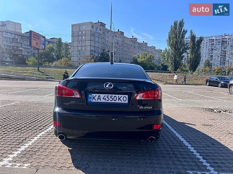 Седан Lexus IS 2012 в Киеве