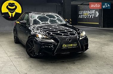 Седан Lexus IS 2014 в Черновцах