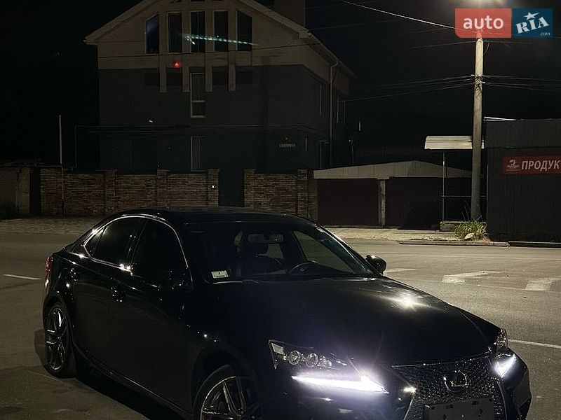 Lexus IS, фото из объявления