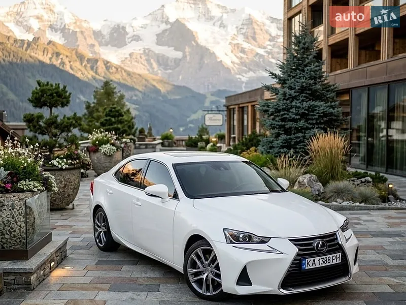 Lexus IS 2017
