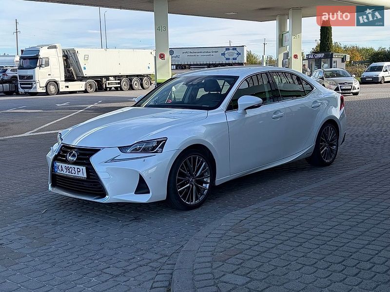 Седан Lexus IS 2020 в Києві