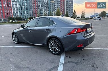 Седан Lexus IS 2014 в Києві