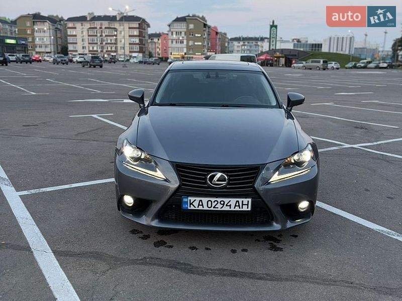 Седан Lexus IS 2014 в Києві