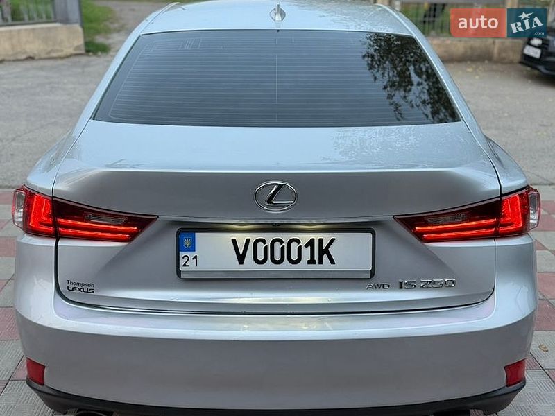 Седан Lexus IS 2013 в Харькове фото 4 Седан Lexus IS 2013 в Харькове
