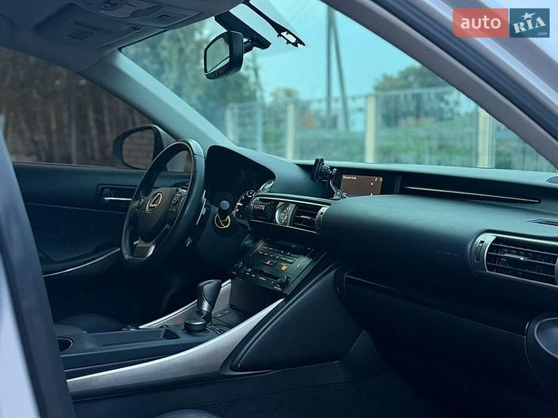 Седан Lexus IS 2013 в Харькове фото 10 Седан Lexus IS 2013 в Харькове