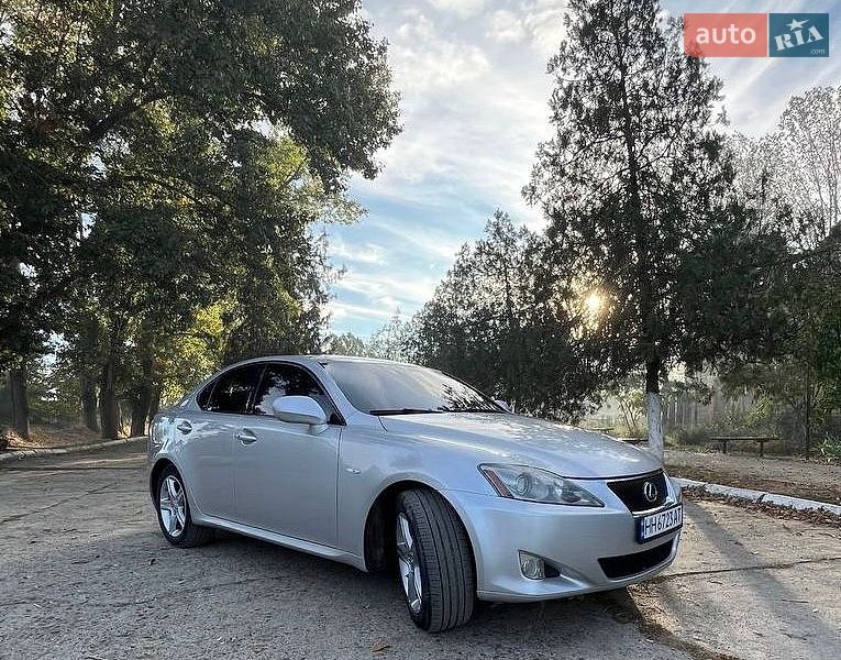 Lexus IS 2006