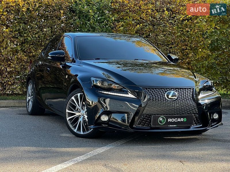 Седан Lexus IS 2015 в Киеве