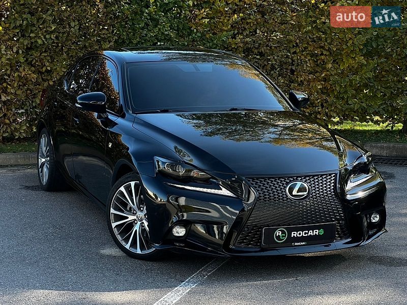 Седан Lexus IS 2015 в Киеве