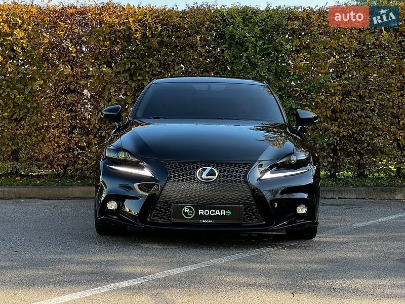 Седан Lexus IS 2015 в Києві