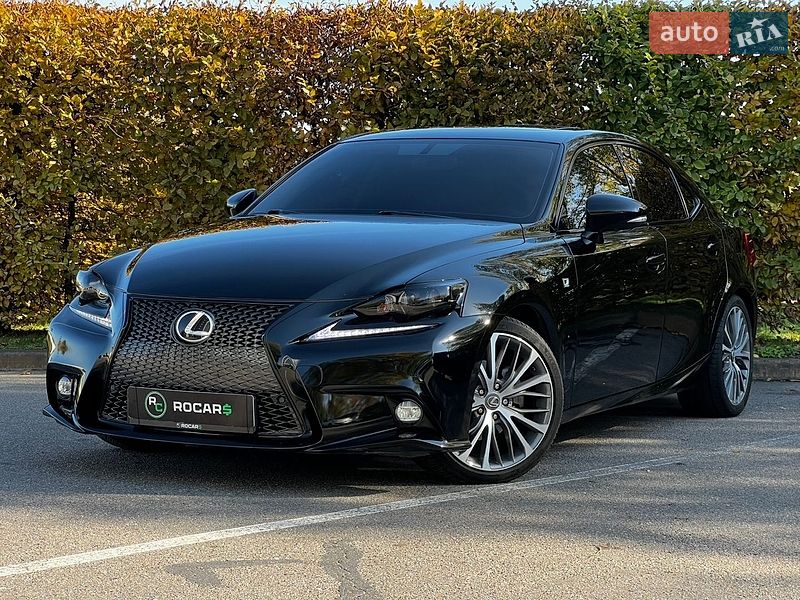 Седан Lexus IS 2015 в Киеве