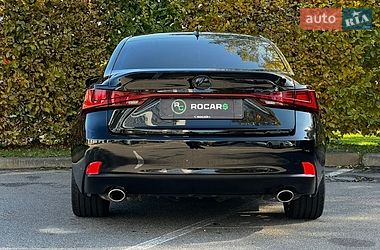 Седан Lexus IS 2015 в Киеве