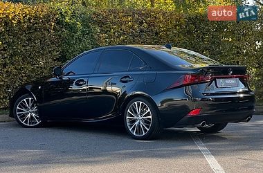 Седан Lexus IS 2015 в Киеве