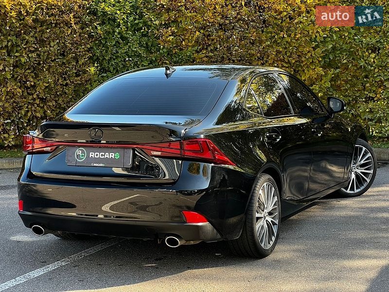 Седан Lexus IS 2015 в Киеве
