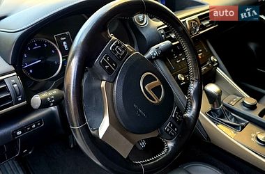 Седан Lexus IS 2017 в Києві