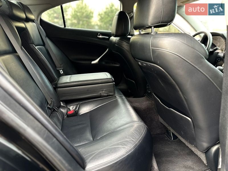 Седан Lexus IS 2006 в Одесі