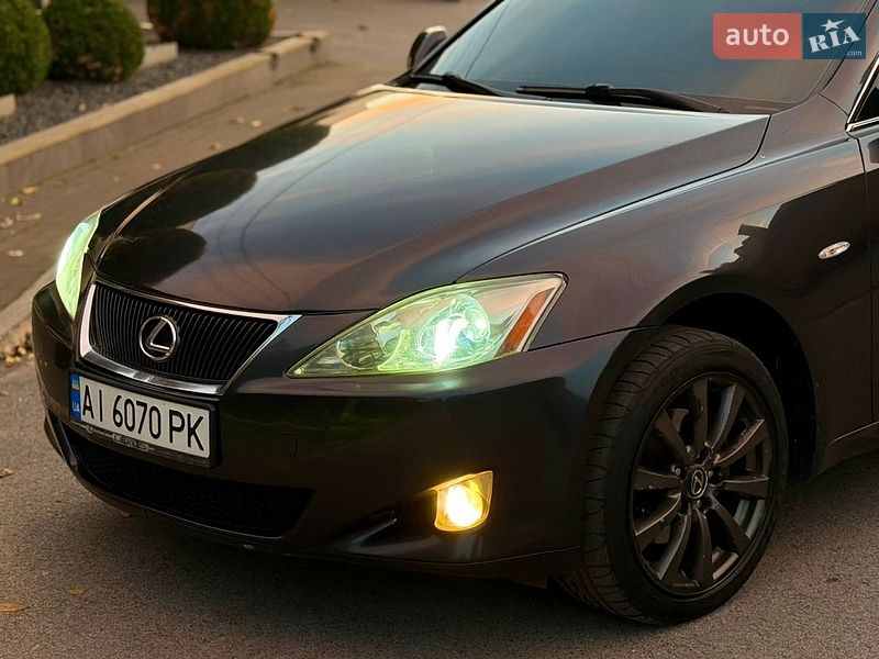 Седан Lexus IS 2006 в Чернигове