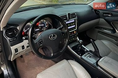 Седан Lexus IS 2006 в Чернигове