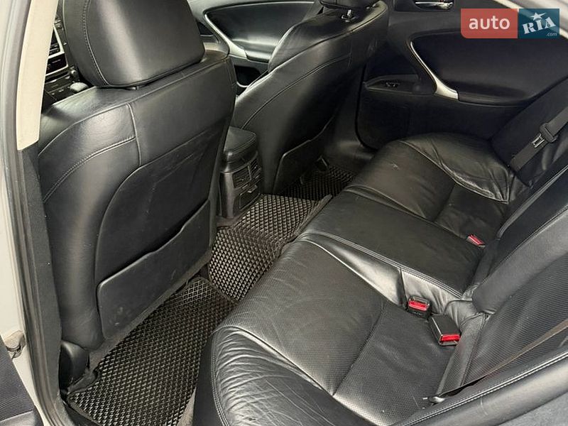 Седан Lexus IS 2006 в Броварах