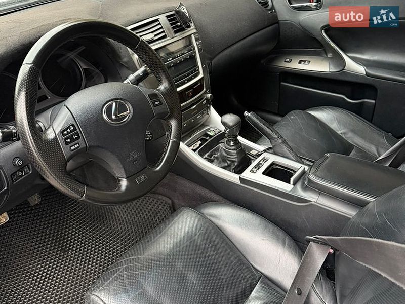 Седан Lexus IS 2006 в Броварах