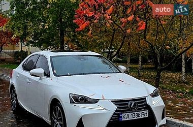 Седан Lexus IS 2017 в Києві