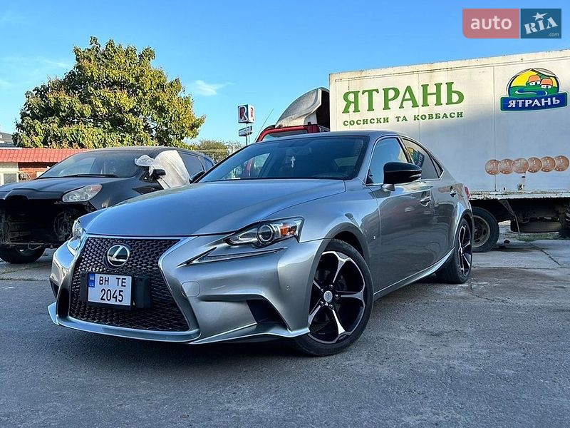 Lexus IS 2014