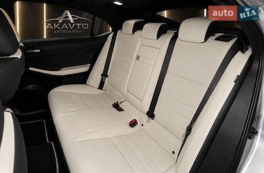 Седан Lexus IS 2022 в Киеве