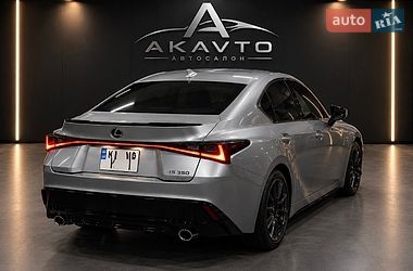 Седан Lexus IS 2022 в Киеве