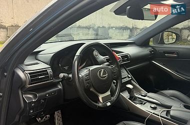 Седан Lexus IS 2017 в Борисполі