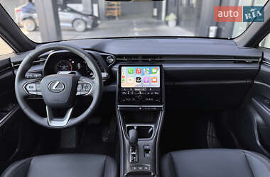 Внедорожник / Кроссовер Lexus LBX 2023 в 