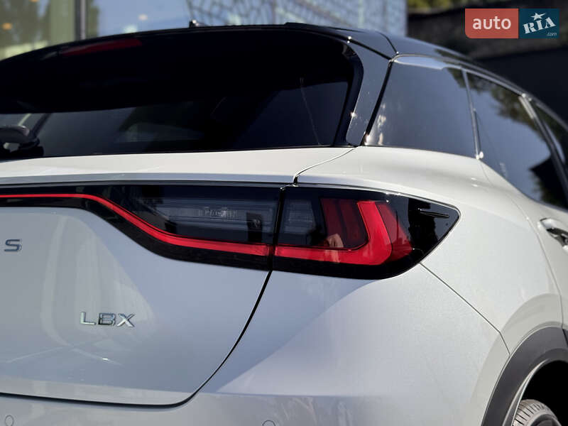 Внедорожник / Кроссовер Lexus LBX 2023 в Одессе