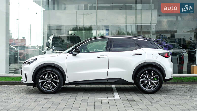 Внедорожник / Кроссовер Lexus LBX 2023 в Львове