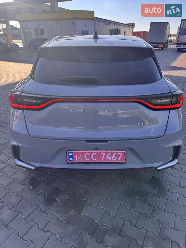 Позашляховик / Кросовер Lexus LBX 2025 в Любомлі