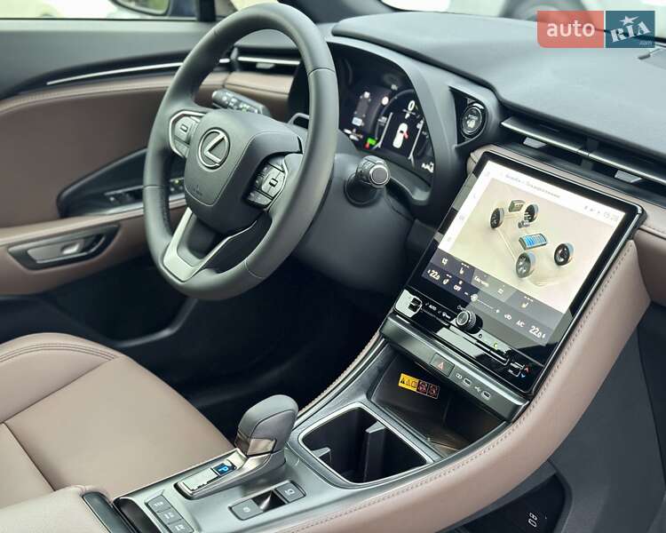 Позашляховик / Кросовер Lexus LBX 2023 в Києві