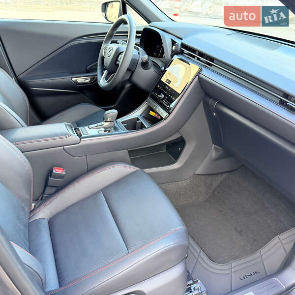 Позашляховик / Кросовер Lexus LBX 2024 в Києві фото 22 Позашляховик / Кросовер Lexus LBX 2024 в Києві