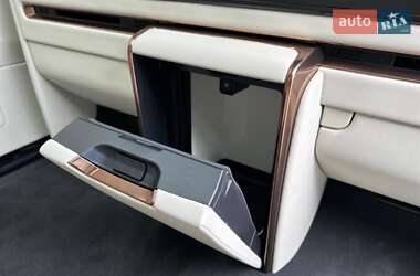 Мінівен Lexus LM 2024 в 