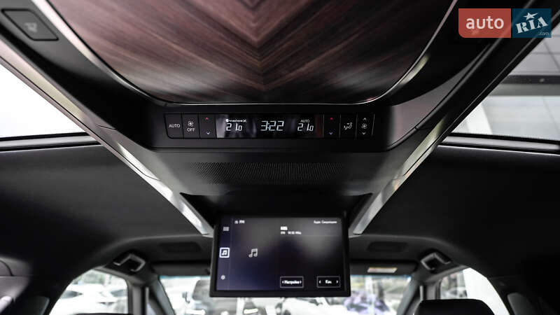 Мінівен Lexus LM 2024 в Львові