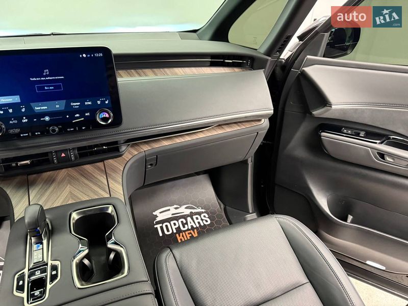 Мінівен Lexus LM 2025 в Києві