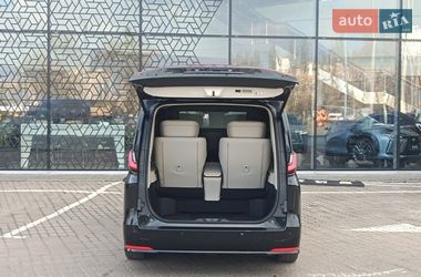 Минивэн Lexus LM 2025 в Киеве