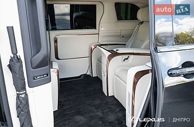 Мінівен Lexus LM 2025 в Дніпрі фото 15 Мінівен Lexus LM 2025 в Дніпрі