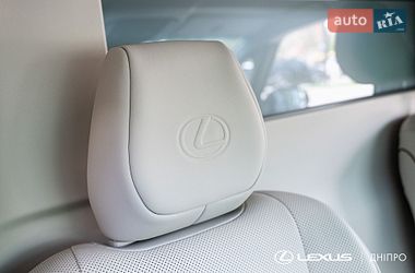 Мінівен Lexus LM 2025 в Дніпрі фото 41 Мінівен Lexus LM 2025 в Дніпрі