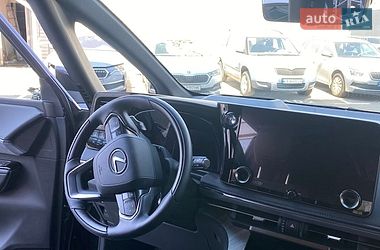 Минивэн Lexus LM 2025 в Киеве